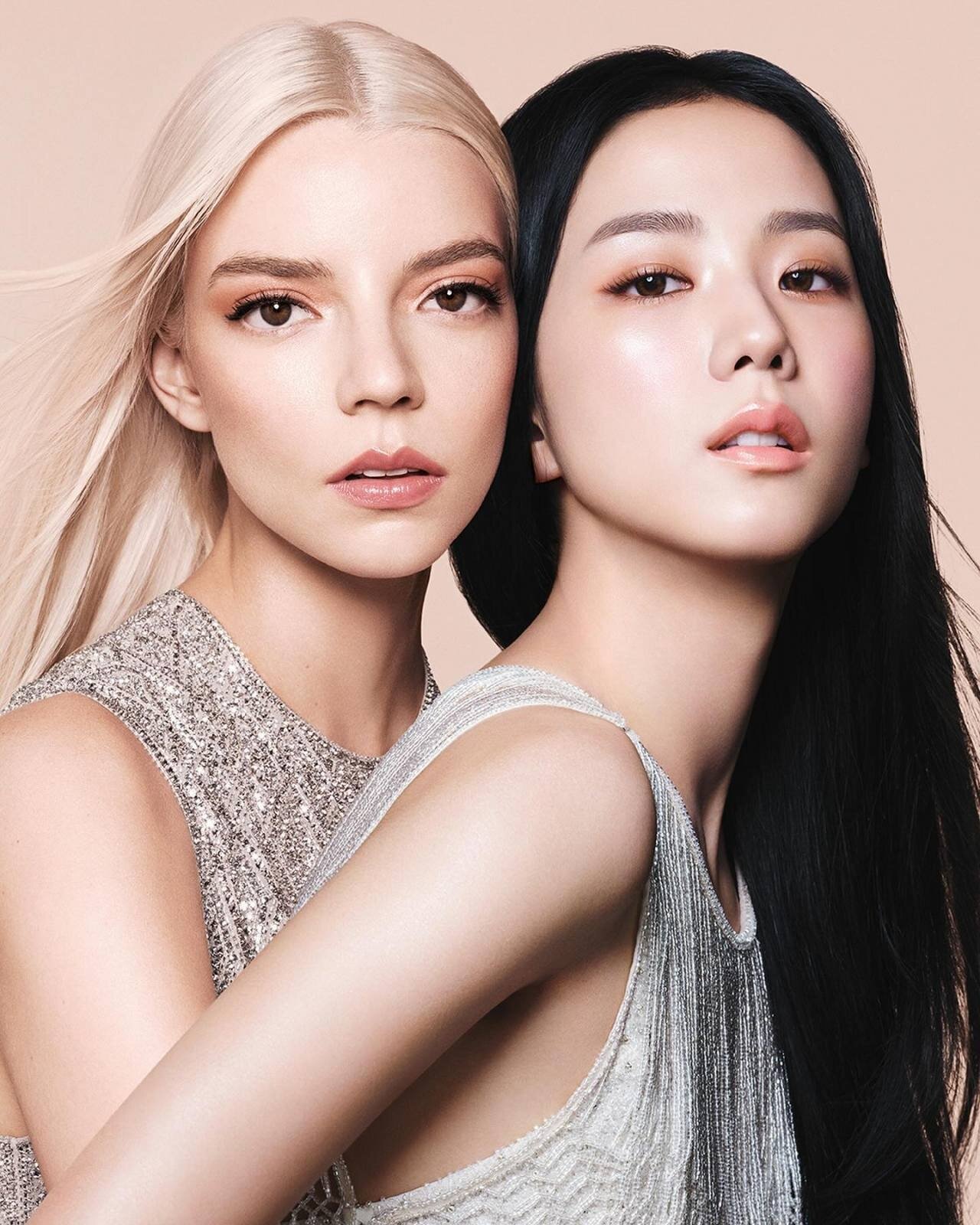 Contour & Glow (контур і хайлайтер).
